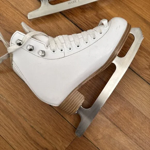 GAM Youth Girls Ice Skates White Size 1 - Picture 11 of 11